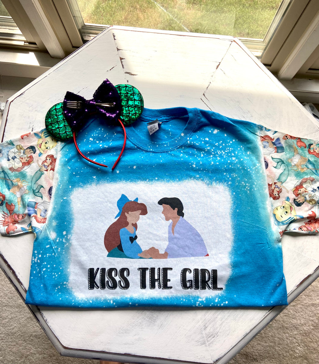 Kiss the Girl Bleached Shirt with Sleeves